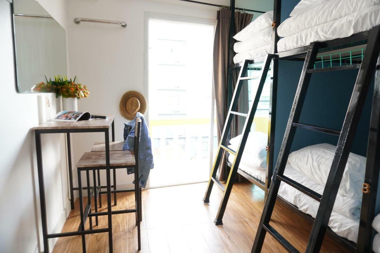 Beebedz Hostel กรุงเทพมหานคร ภายนอก รูปภาพ