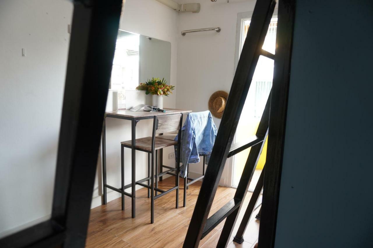 Beebedz Hostel กรุงเทพมหานคร ภายนอก รูปภาพ
