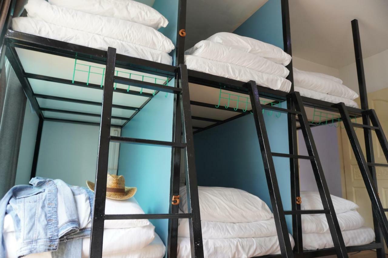 Beebedz Hostel กรุงเทพมหานคร ภายนอก รูปภาพ